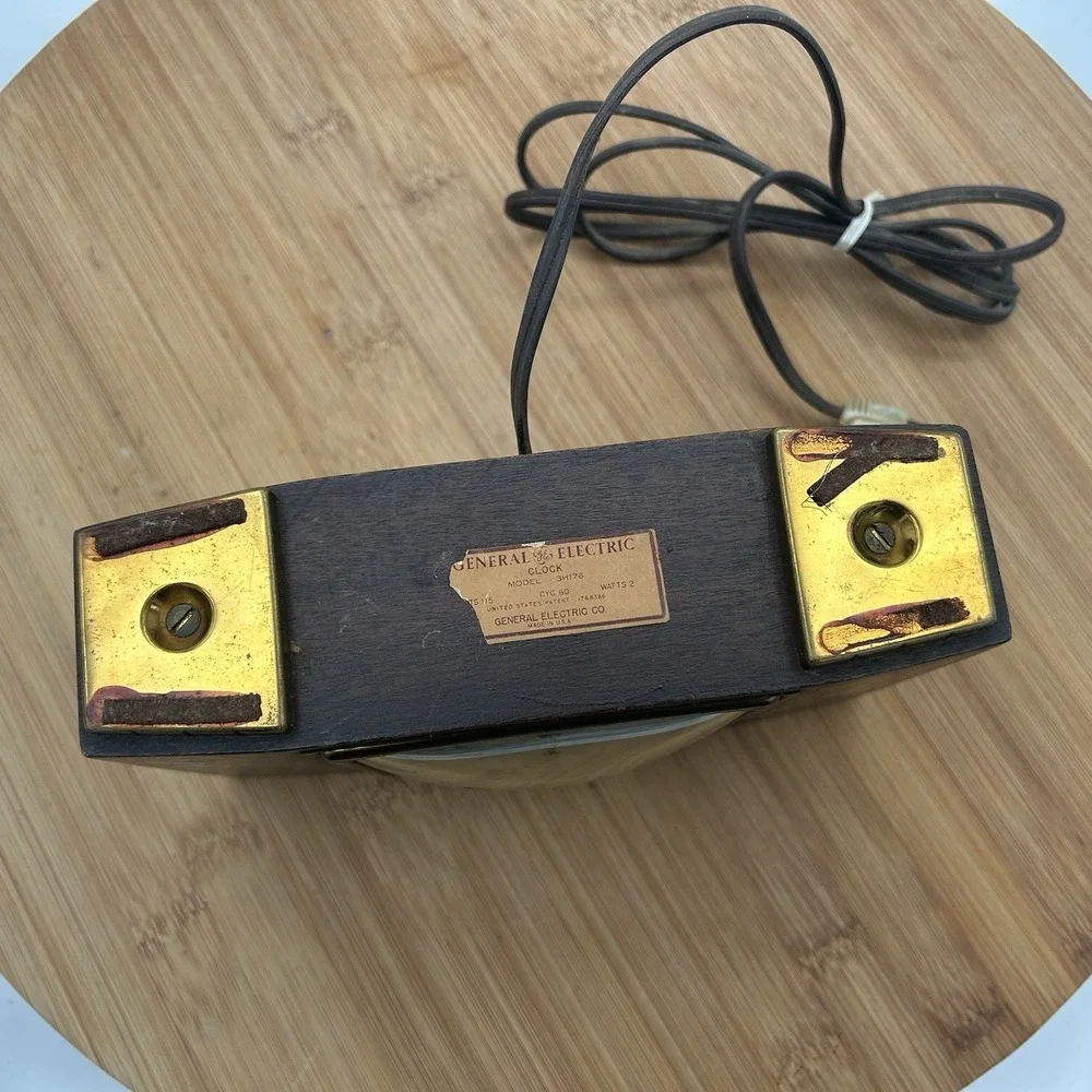 Antique Wooden General Electric Clock Model 3H176-‎ Working